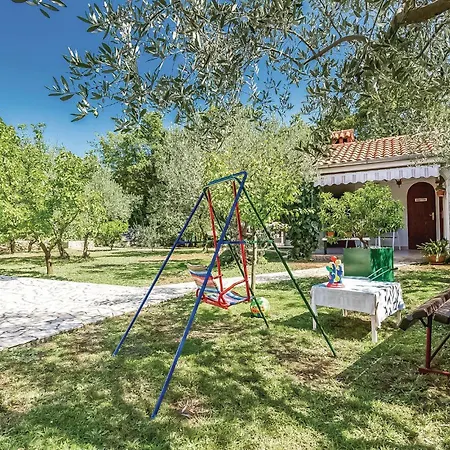 Apartment Lovely Apartment In Krk With Wifi Brzac