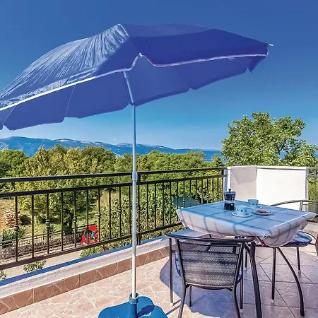 Lovely Apartment In Krk With Wifi * Brzac