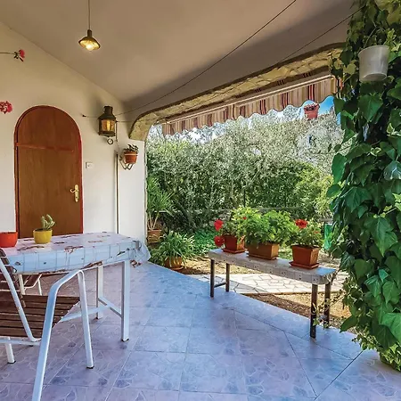 Lovely Apartment In Krk With Wifi *