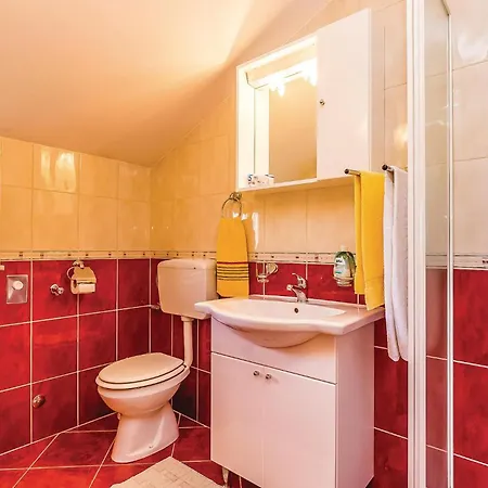 Apartament Lovely In Krk With Wifi *