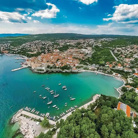 Apartament Lovely In Krk With Wifi Brzac