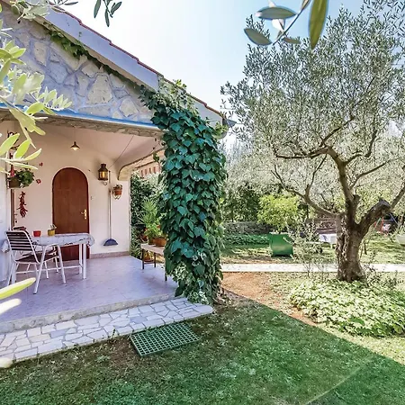Apartament Lovely In Krk With Wifi