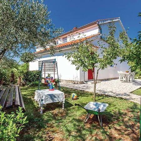 Lovely In Krk With Wifi Apartament *