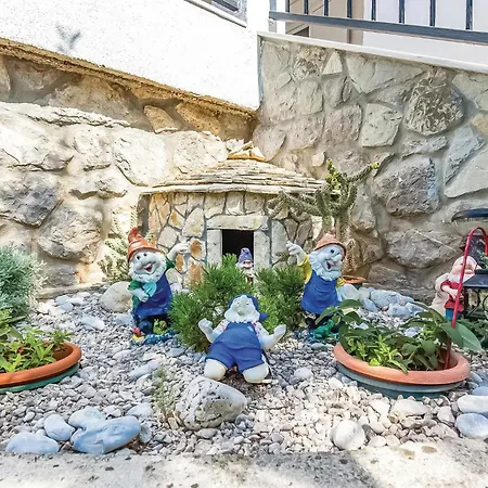 Lovely In Krk With Wifi Appartement